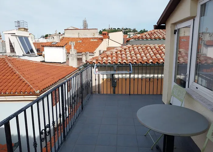 App Antonija 招待所